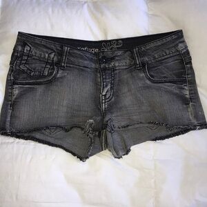 Refuge fringed distressed Jean shorts black/gray